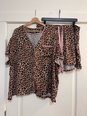 Summersalt leopard print pajama set